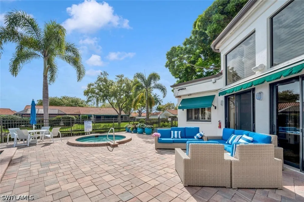 Reef Point Circle Naples, FL 34108