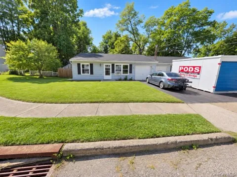 11 Creekview Court