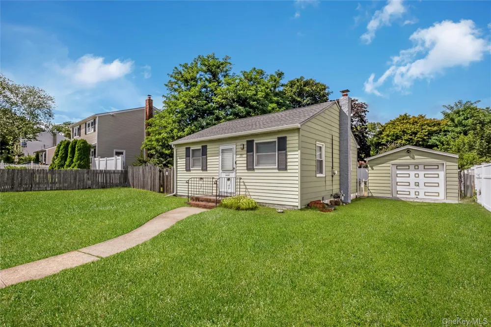 297 16th Street West Babylon, NY 11704