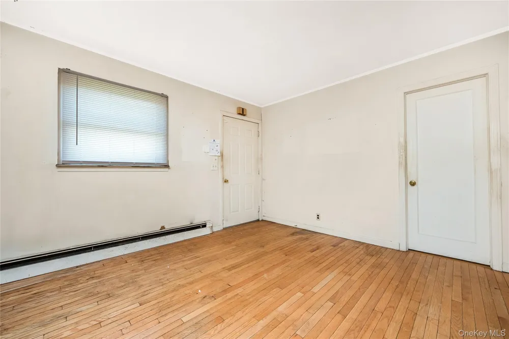 297 16th Street West Babylon, NY 11704