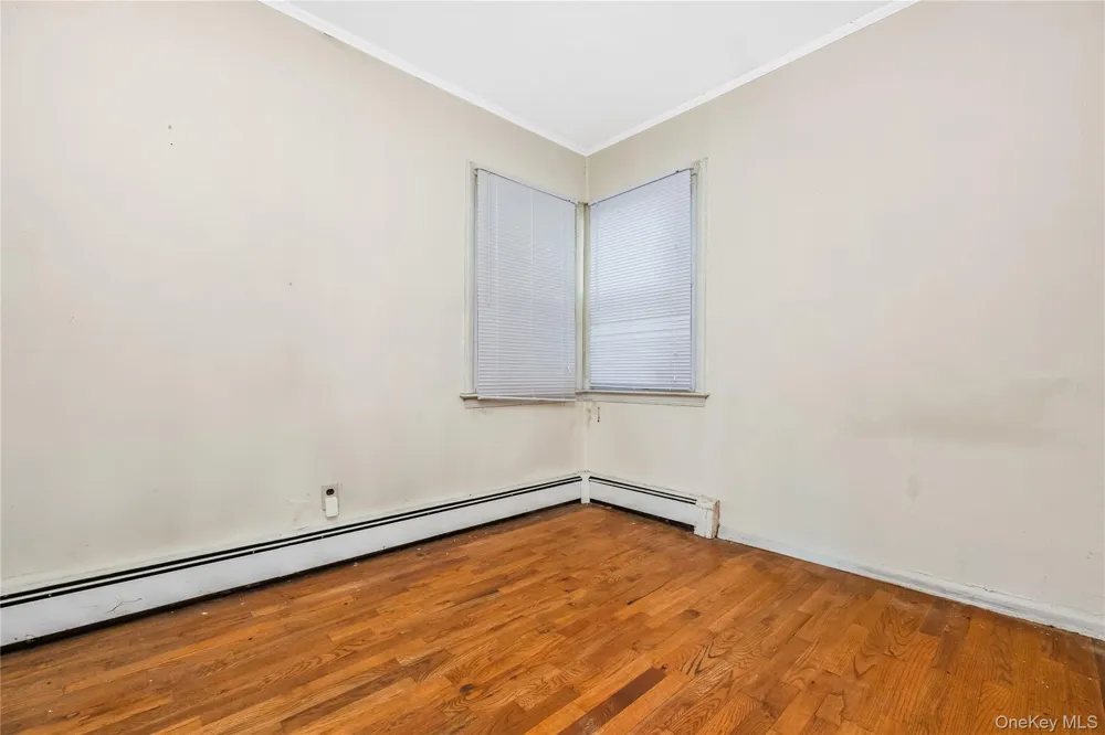 297 16th Street West Babylon, NY 11704
