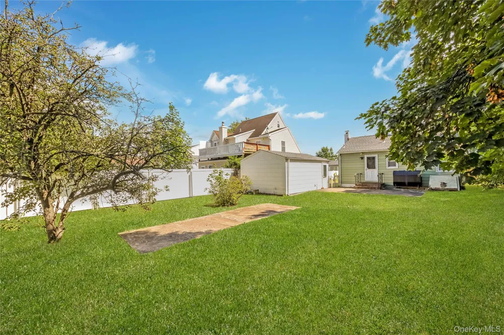 297 16th Street West Babylon, NY 11704