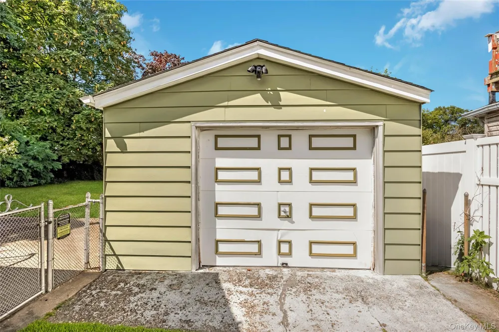 297 16th Street West Babylon, NY 11704