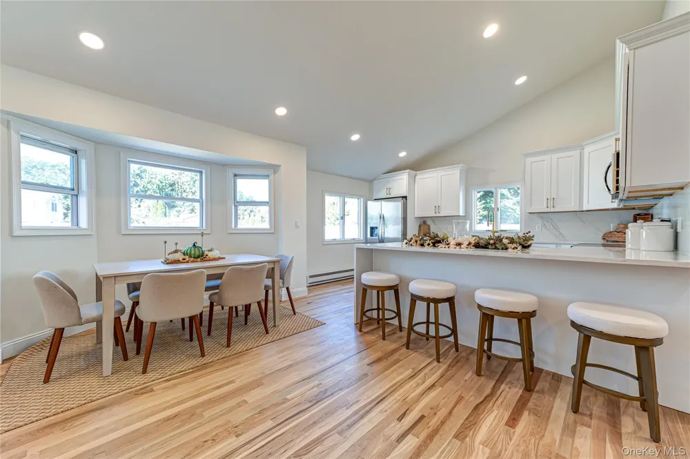 6 Evy Court Sayville, NY 11782