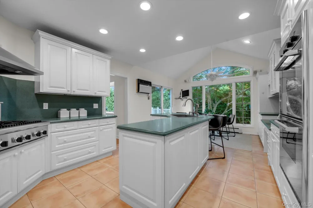 3 South Court Port Washington, NY 11050