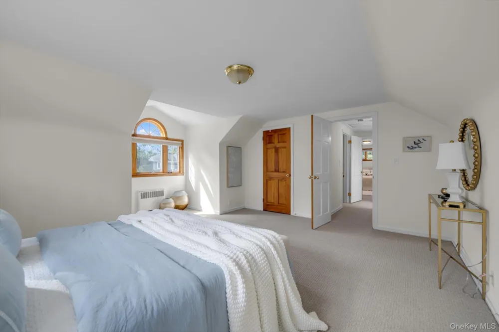 3 South Court Port Washington, NY 11050