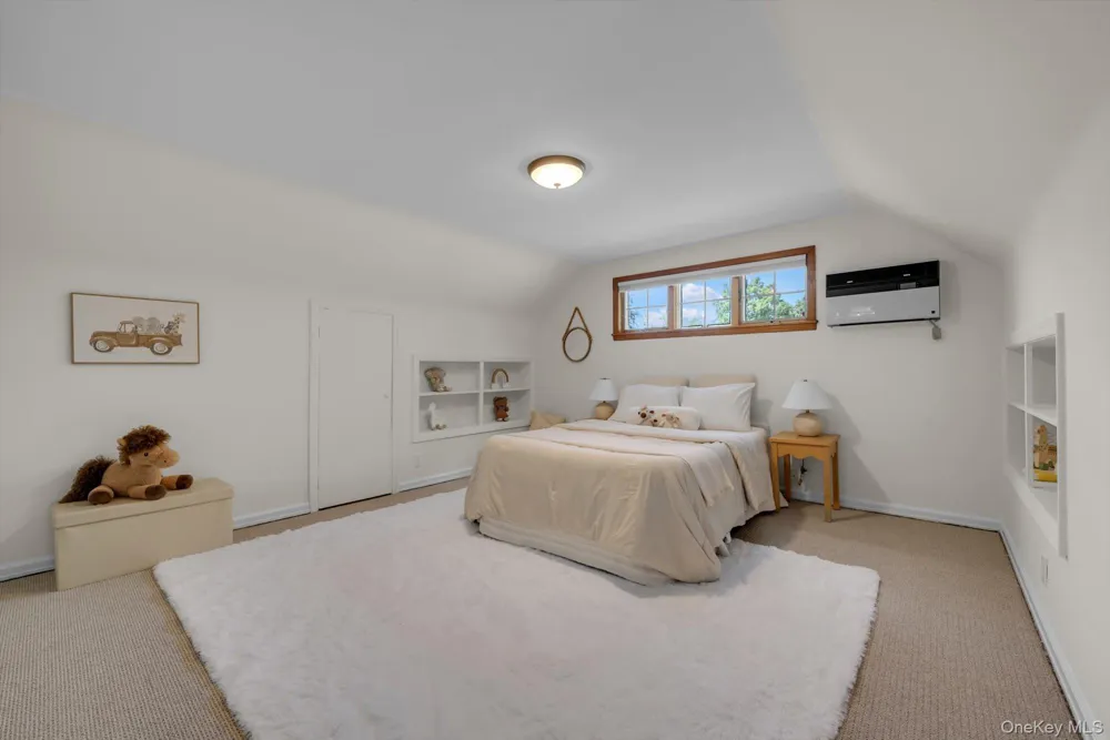 3 South Court Port Washington, NY 11050