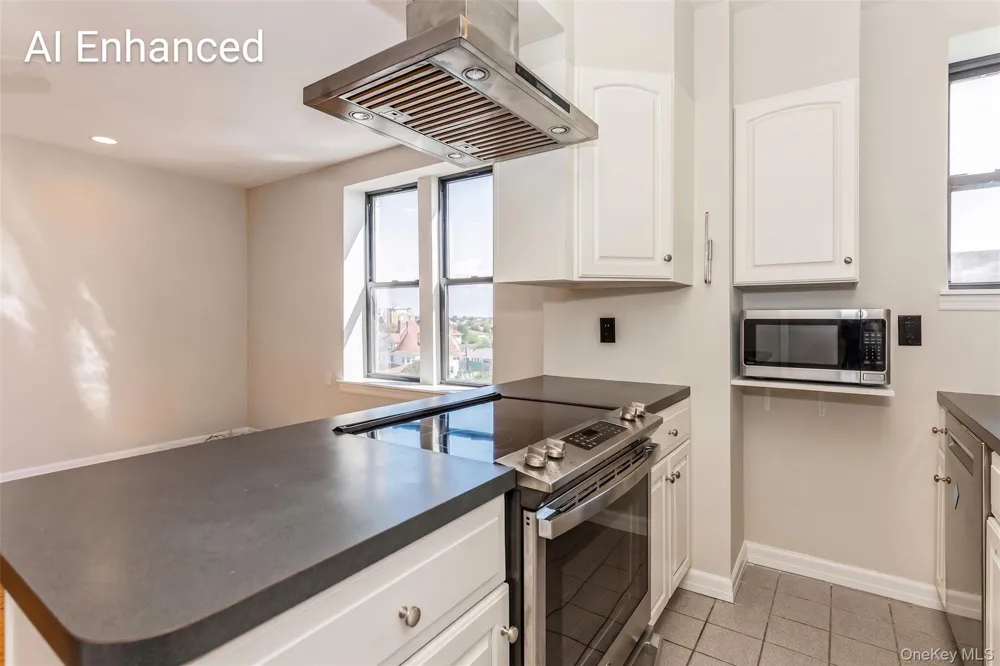 25 W Broadway #503 Long Beach, NY 11561