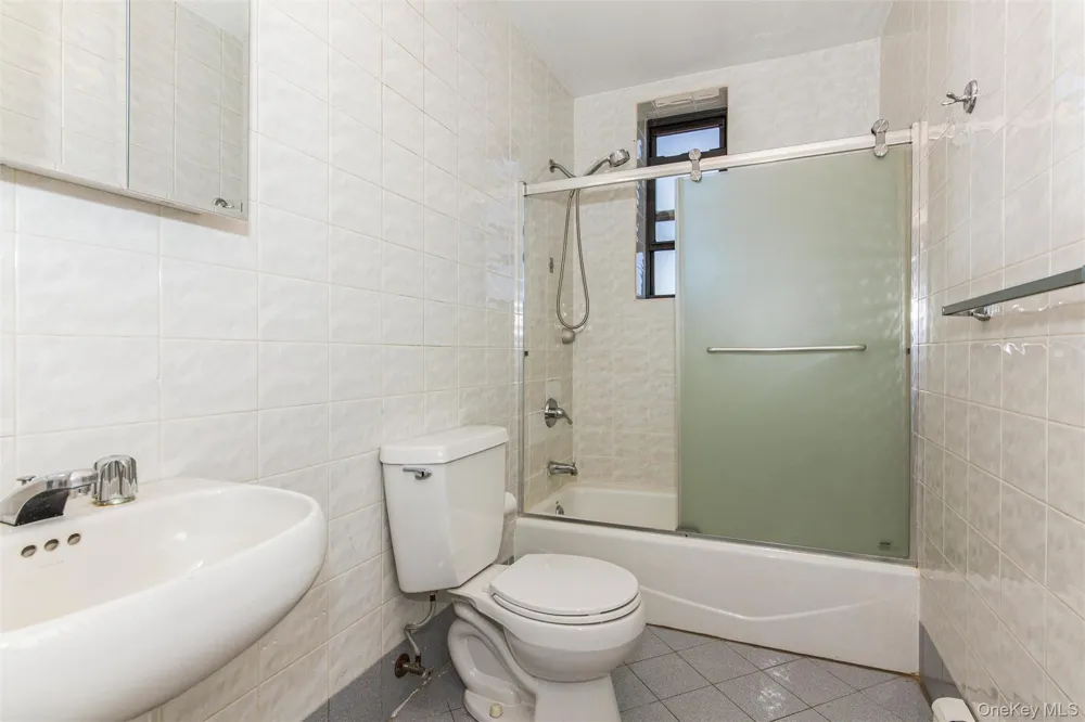 25 W Broadway #503 Long Beach, NY 11561