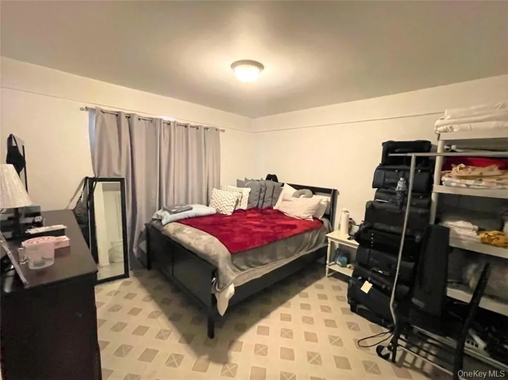 23 Greenville Road Scarsdale, NY 10583