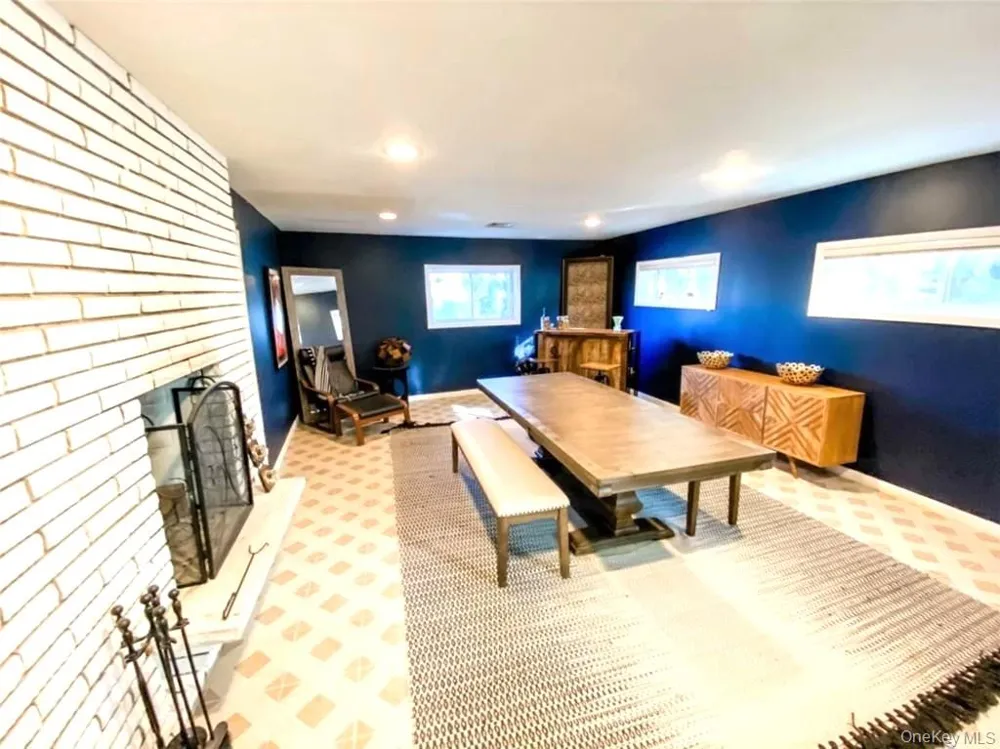 23 Greenville Road Scarsdale, NY 10583