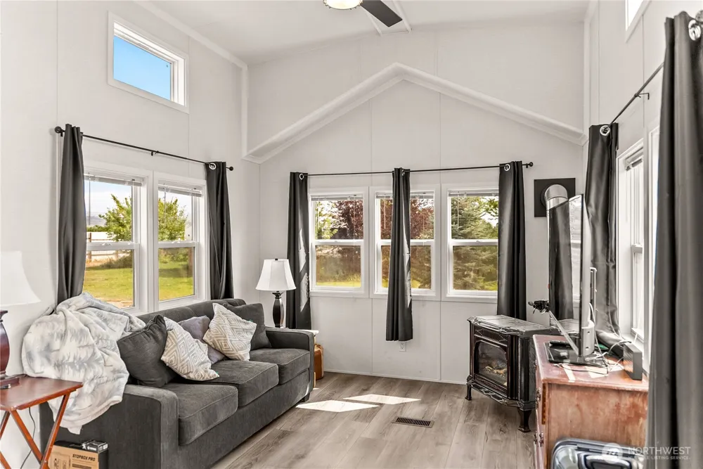 4 Peacock Lane Omak, WA 98841