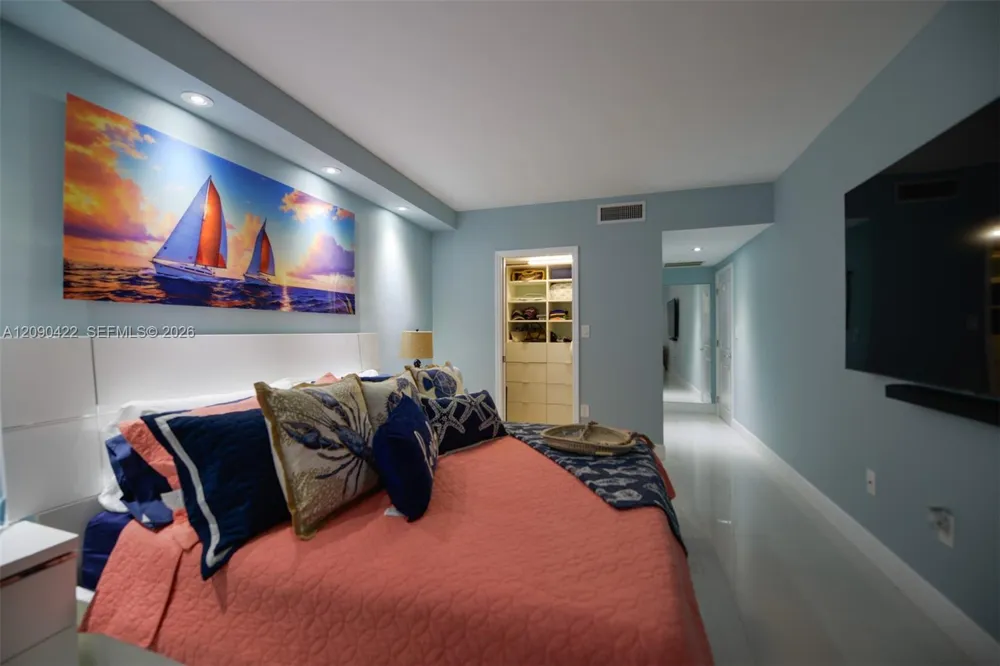 1980 S Ocean Dr #11M Hallandale Beach, FL 33009