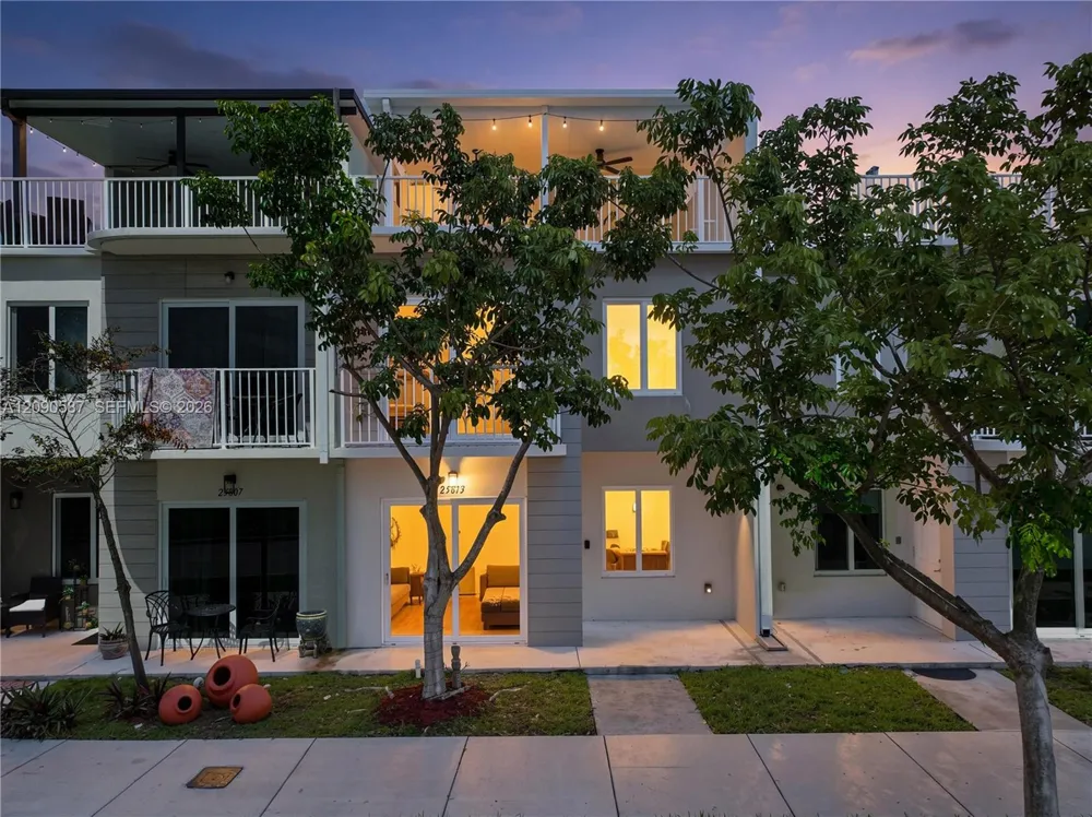 25813 SW 145th Ave Homestead, FL 33032