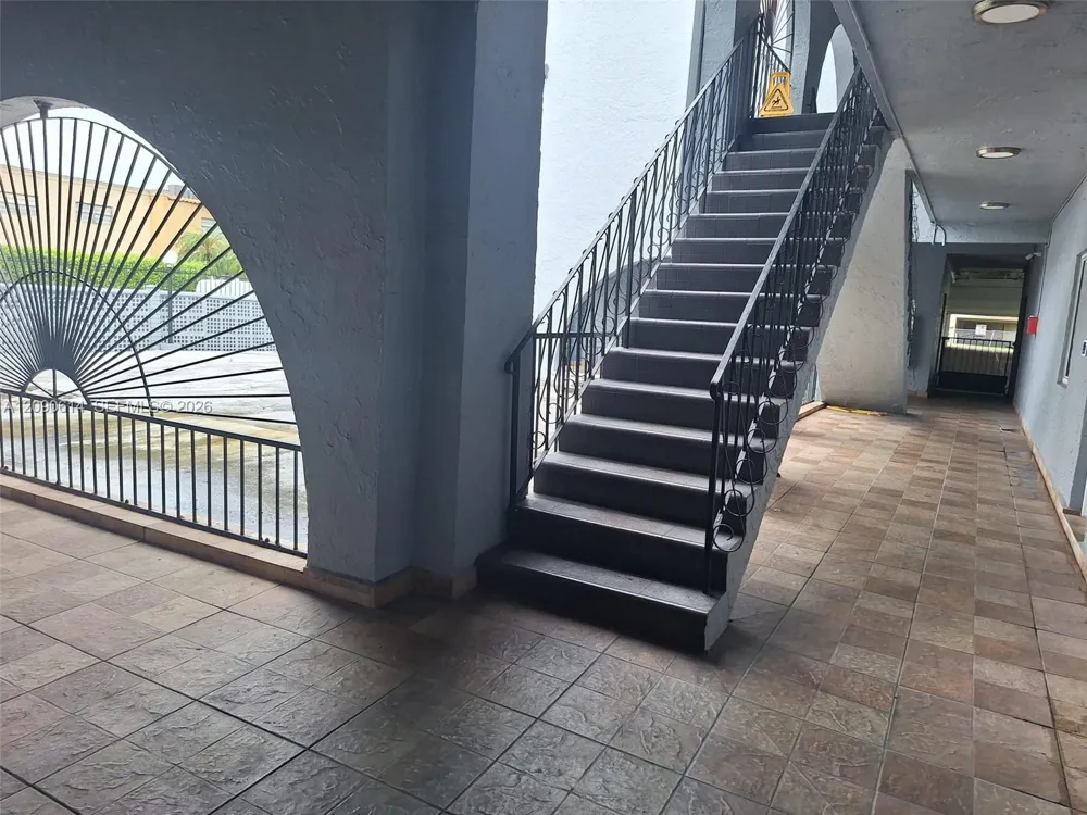 1300 W 53rd St #38 Hialeah, FL 33012