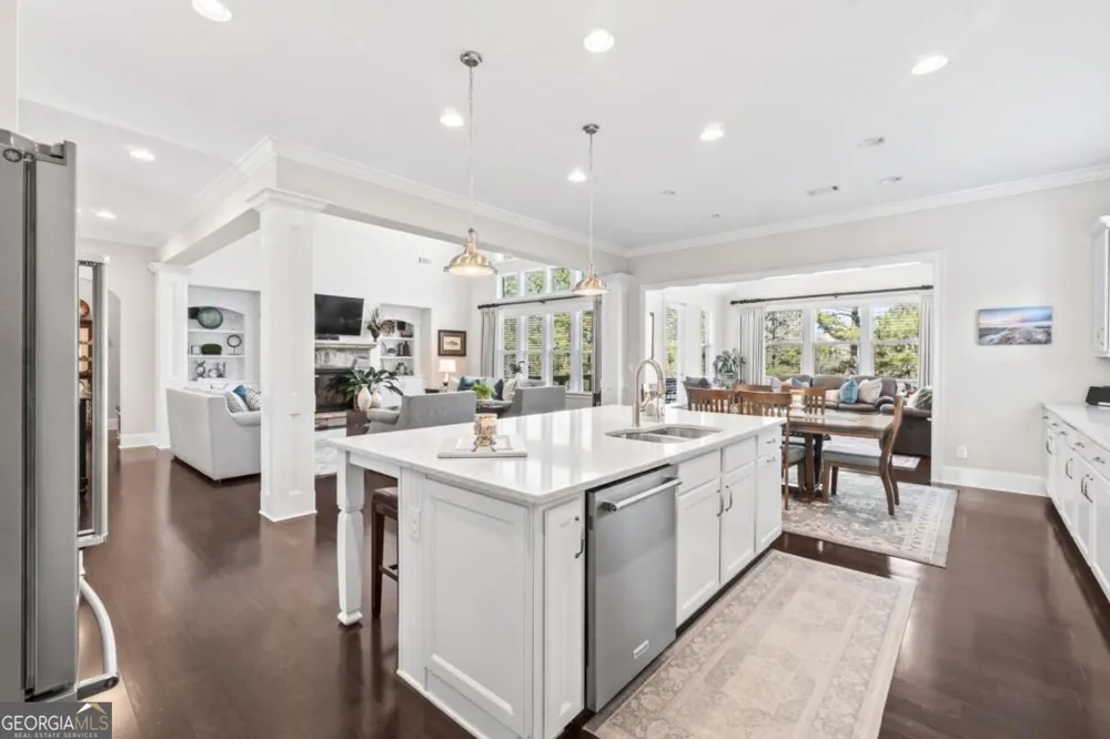 3825 Lakehurst WAY Cumming, GA 30040