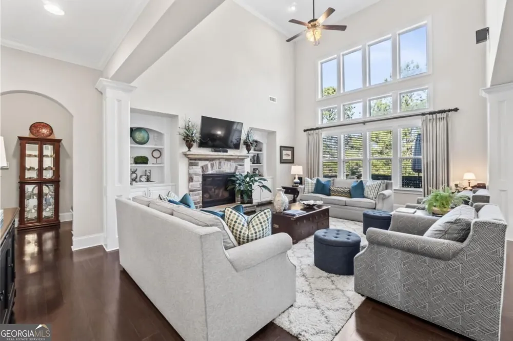 3825 Lakehurst WAY Cumming, GA 30040