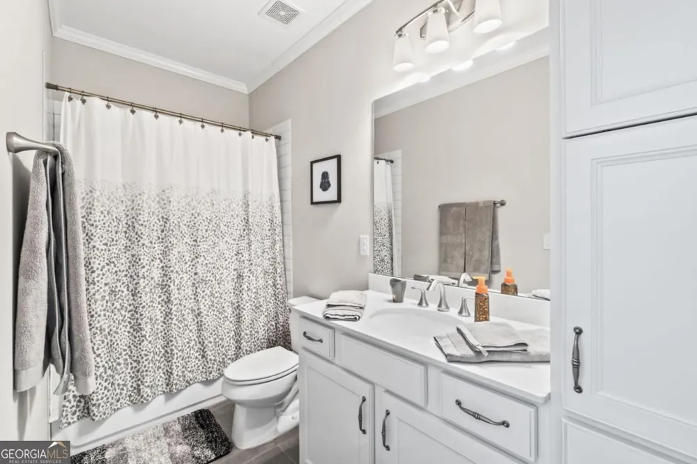 3825 Lakehurst WAY Cumming, GA 30040