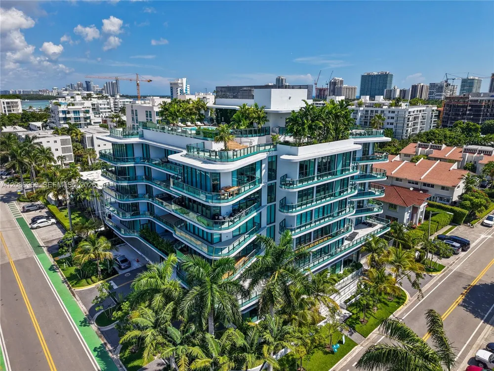 9901 W W Bay Harbor Dr #503 Bay Harbor Islands, FL 33154