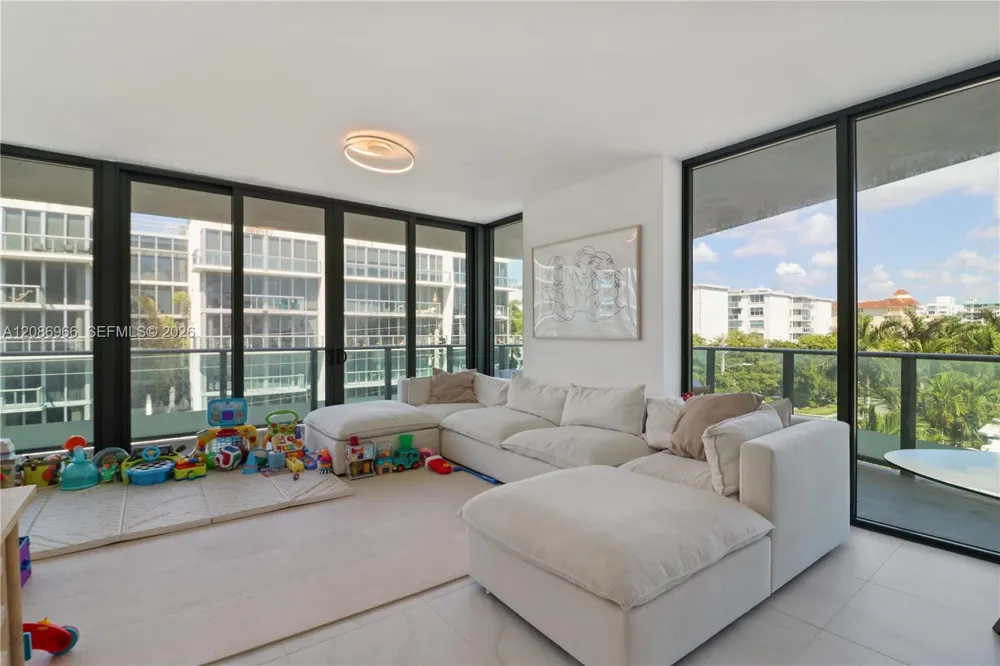 9901 W W Bay Harbor Dr #503 Bay Harbor Islands, FL 33154