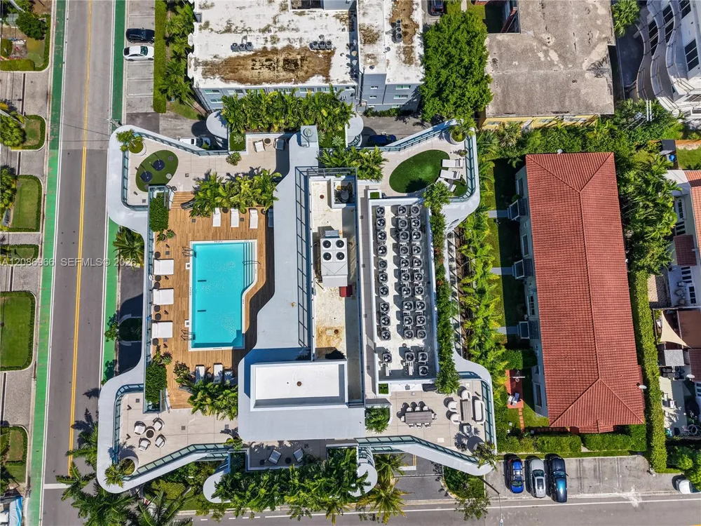 9901 W W Bay Harbor Dr #503 Bay Harbor Islands, FL 33154