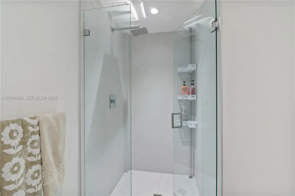 9901 W W Bay Harbor Dr #503 Bay Harbor Islands, FL 33154