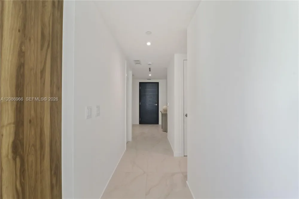 9901 W W Bay Harbor Dr #503 Bay Harbor Islands, FL 33154
