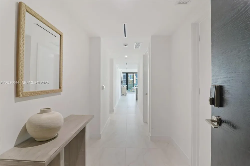 9901 W W Bay Harbor Dr #503 Bay Harbor Islands, FL 33154