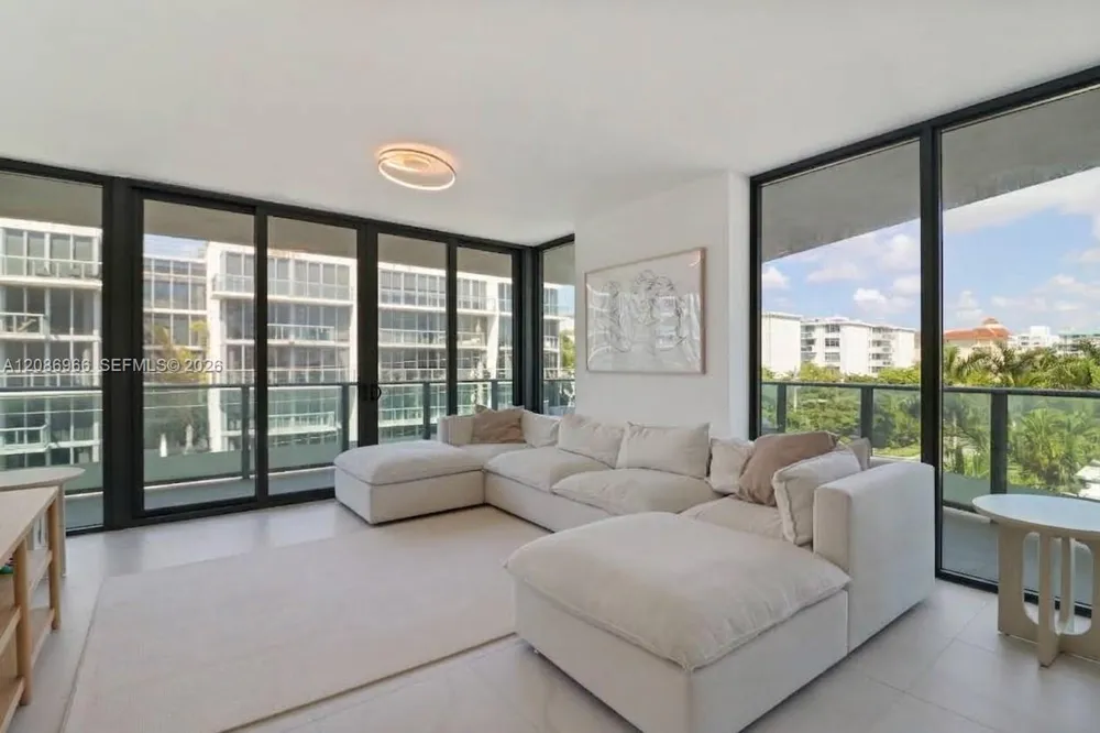 9901 W W Bay Harbor Dr #503 Bay Harbor Islands, FL 33154