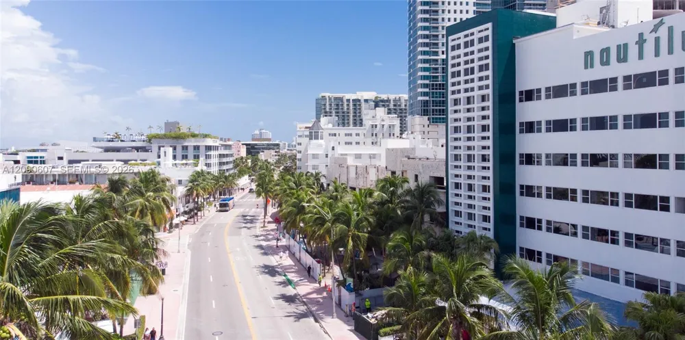 1800 Collins Ave #3B Miami Beach, FL 33139