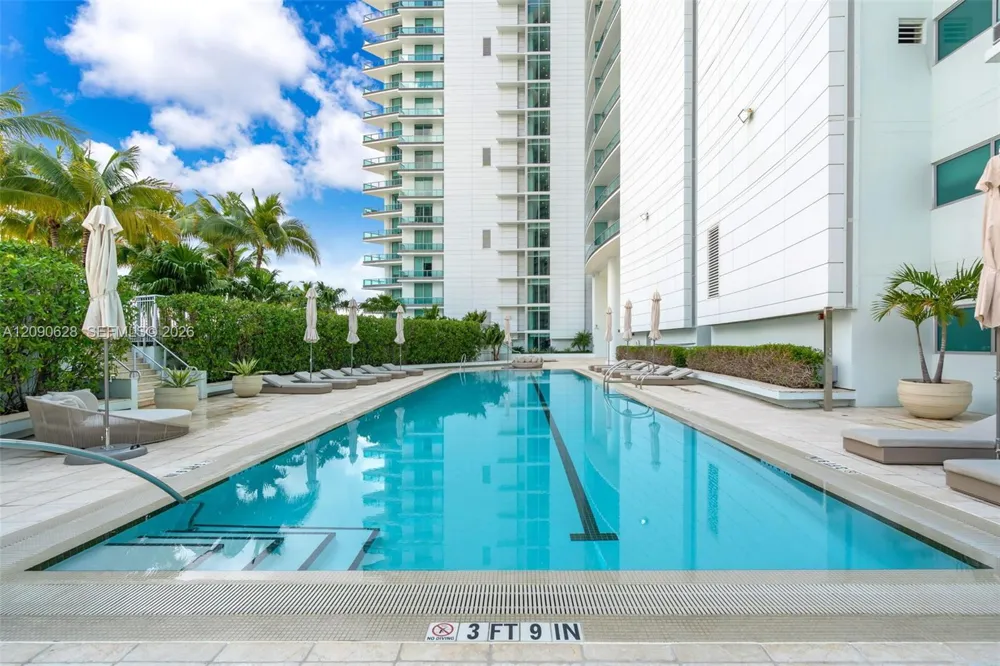900 Biscayne Blvd #4412 Miami, FL 33132