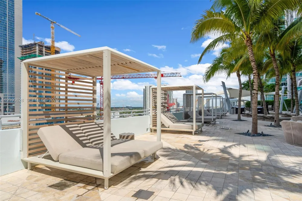 900 Biscayne Blvd #4412 Miami, FL 33132
