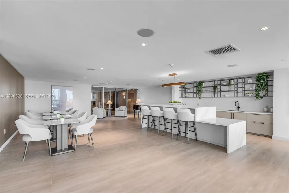 900 Biscayne Blvd #4412 Miami, FL 33132
