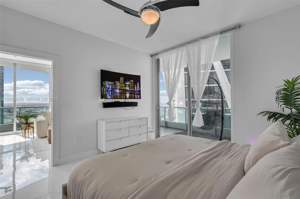 900 Biscayne Blvd #4412 Miami, FL 33132
