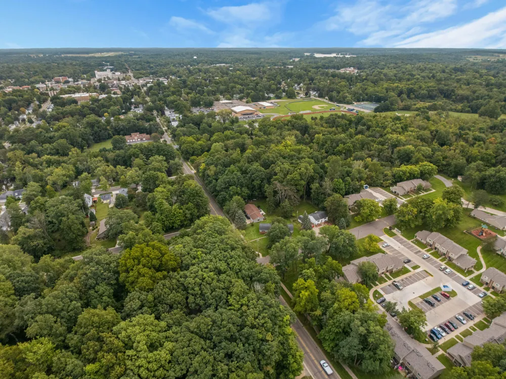 190 W Bacon Street Hillsdale City, MI 49242