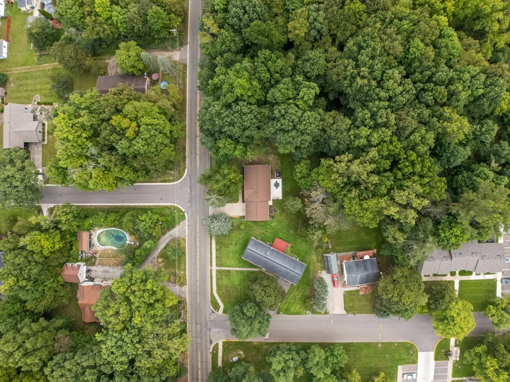 190 W Bacon Street Hillsdale City, MI 49242