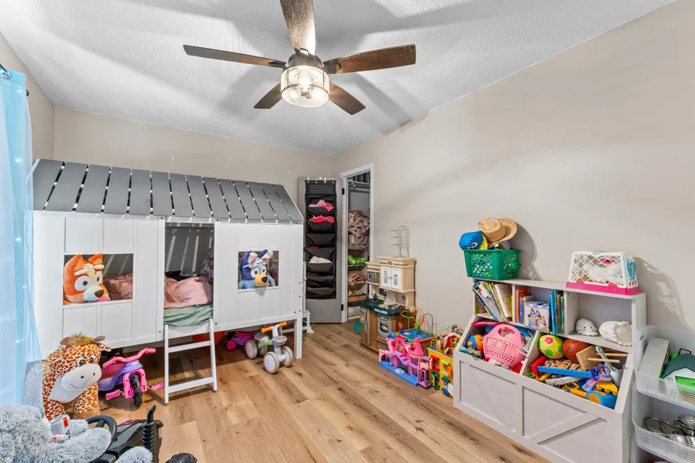 190 W Bacon Street Hillsdale City, MI 49242