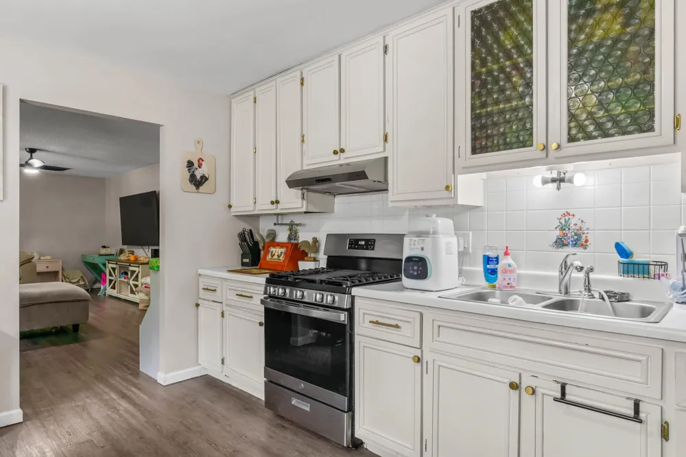190 W Bacon Street Hillsdale City, MI 49242