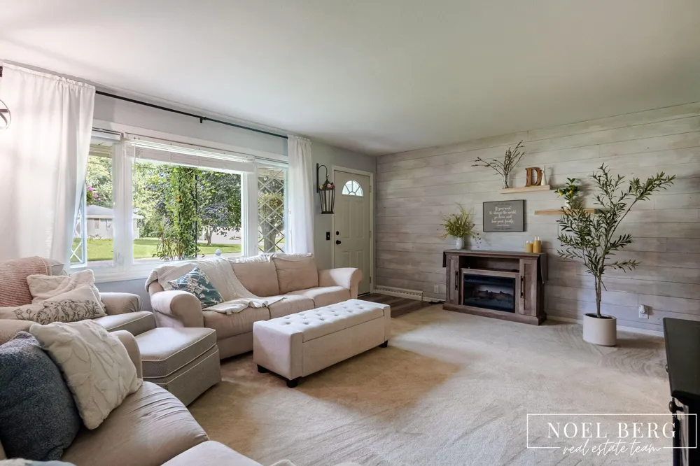 1216 Sycamore Drive Georgetown Charter Township, MI 49428