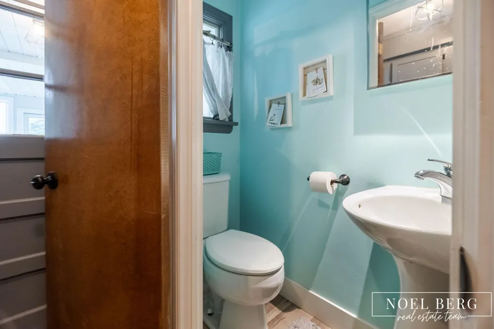 1216 Sycamore Drive Georgetown Charter Township, MI 49428