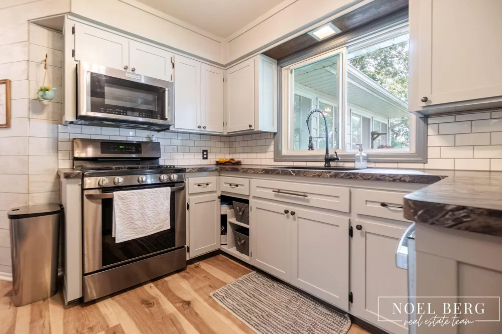 1216 Sycamore Drive Georgetown Charter Township, MI 49428