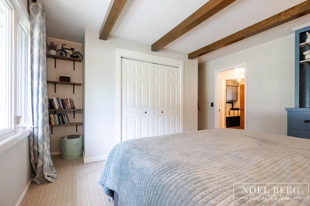 1216 Sycamore Drive Georgetown Charter Township, MI 49428