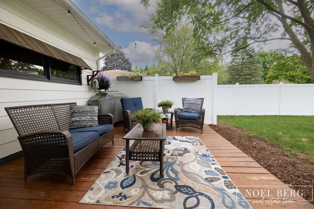 1216 Sycamore Drive Georgetown Charter Township, MI 49428