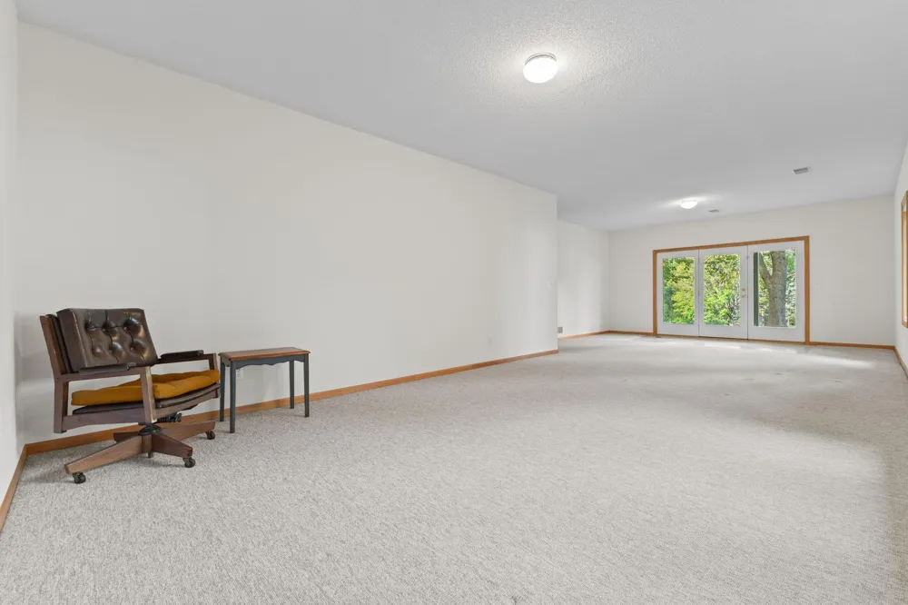 1478 Violet Lane Eagan, MN 55122