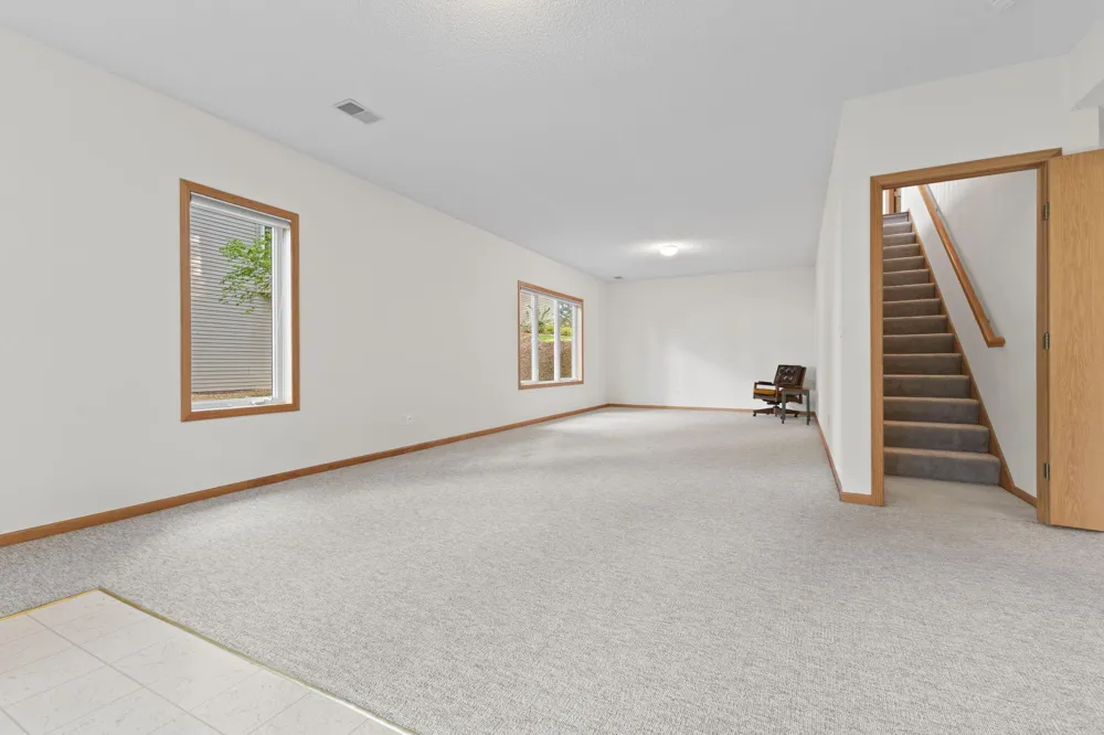 1478 Violet Lane Eagan, MN 55122