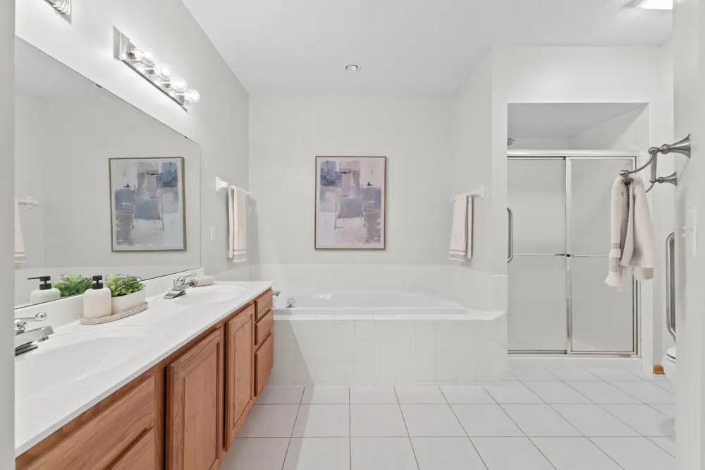 1478 Violet Lane Eagan, MN 55122