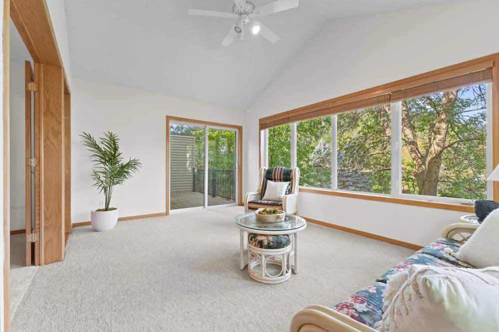 1478 Violet Lane Eagan, MN 55122