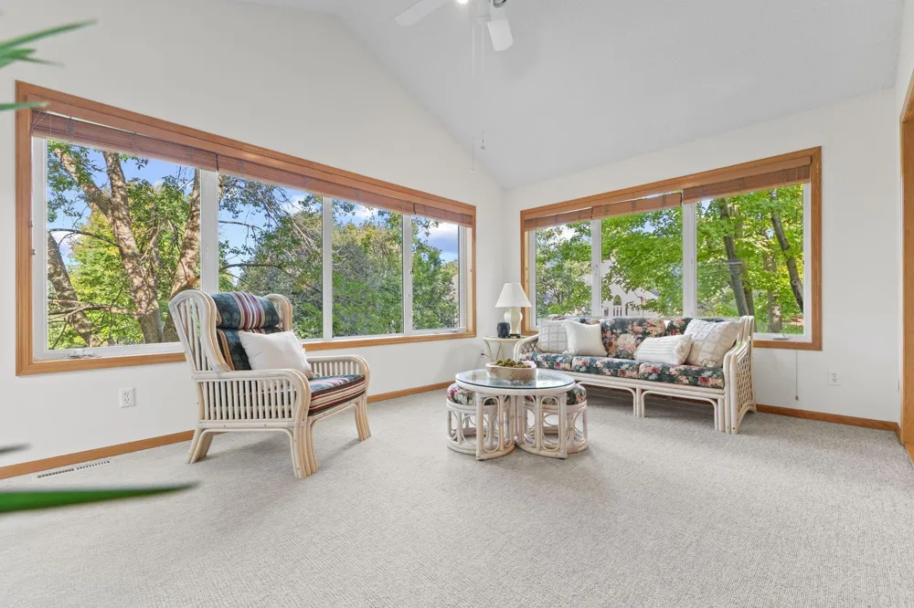 1478 Violet Lane Eagan, MN 55122