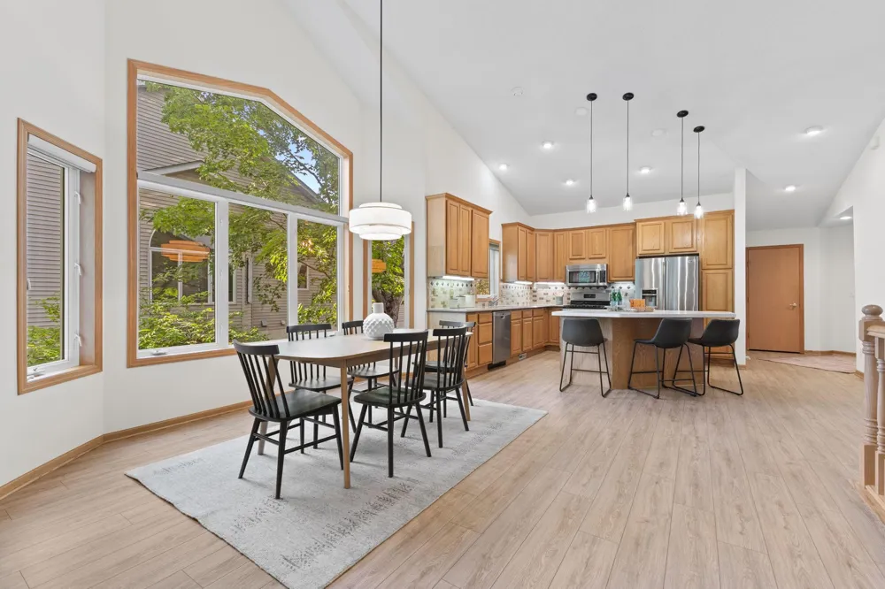 1478 Violet Lane Eagan, MN 55122