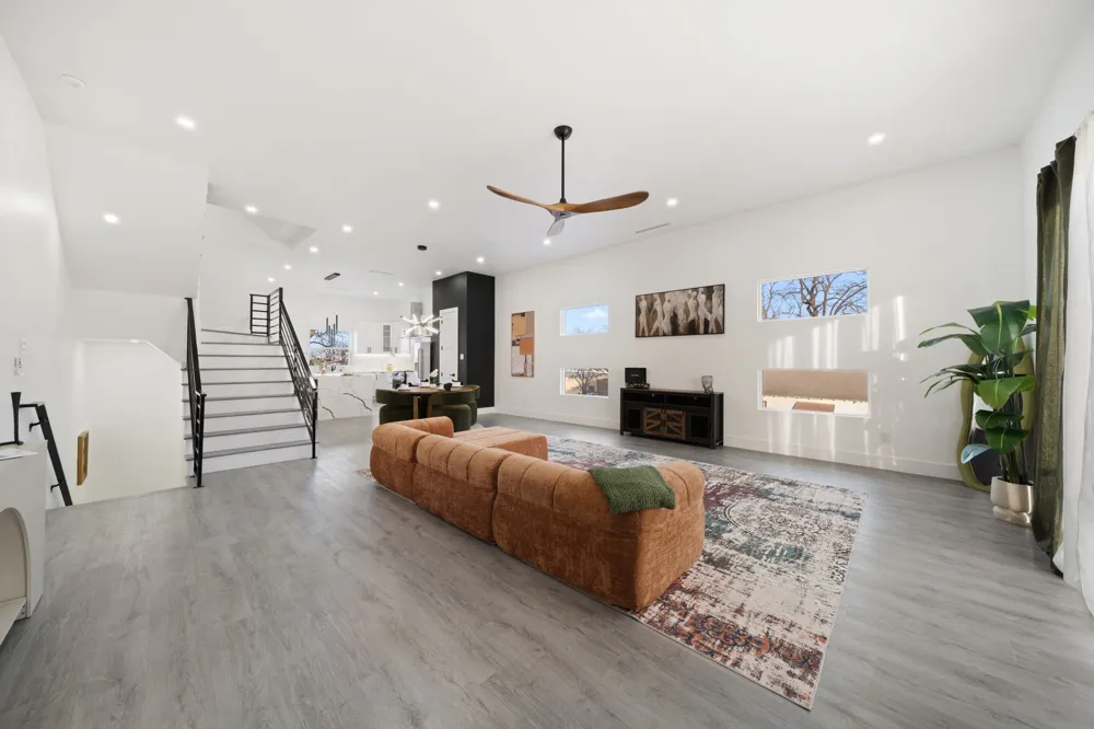 1919 Pollard Street Dallas, TX 75208